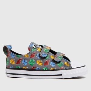 EUC Chuck Taylor All Star Dino